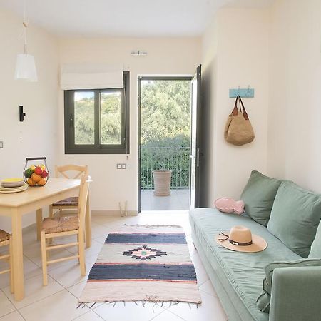 Mylos Apartments 吉亚洛瓦 外观 照片